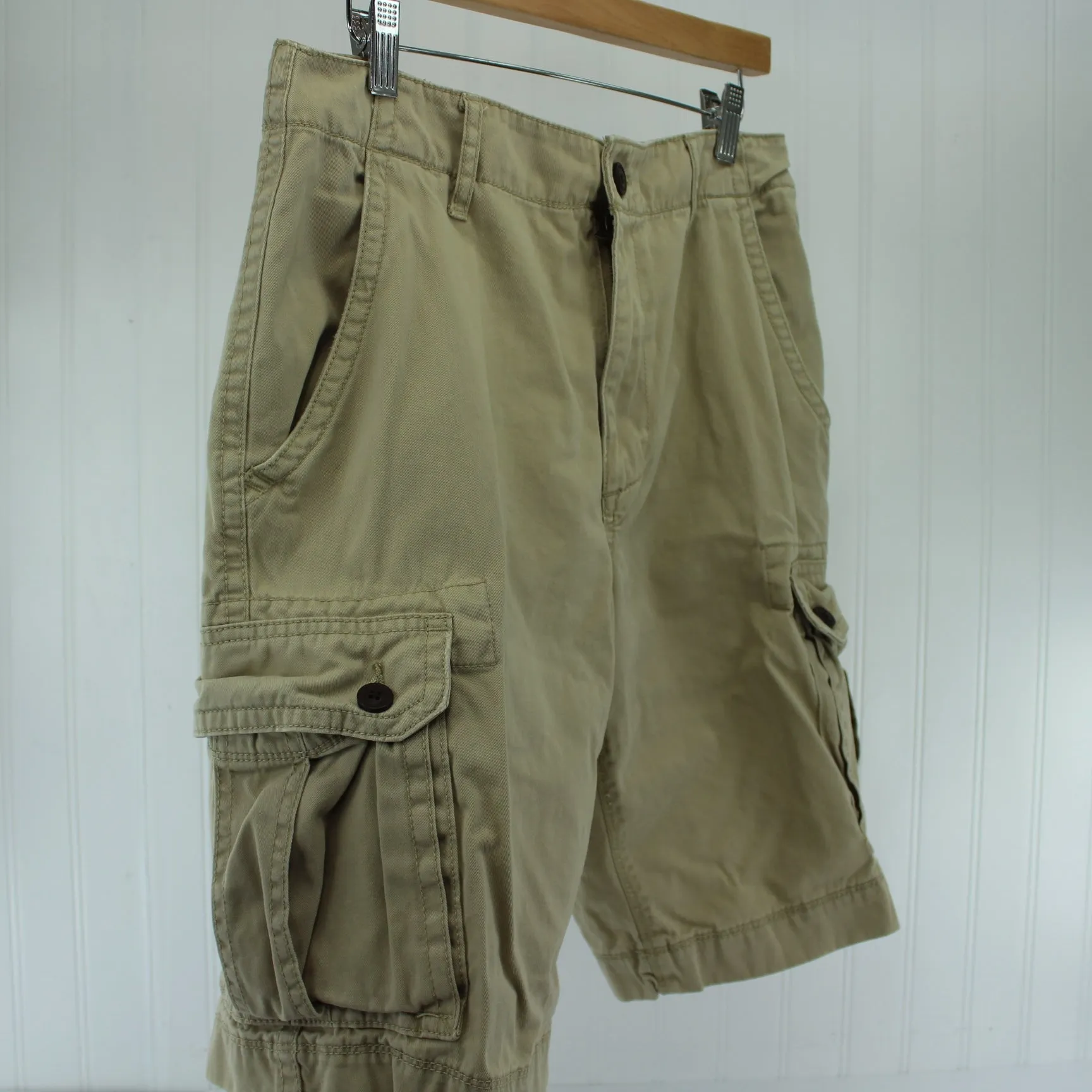 Arizona 100% Cotton Khaki Cargo Pants Size 32 Inseam 9-1/2"