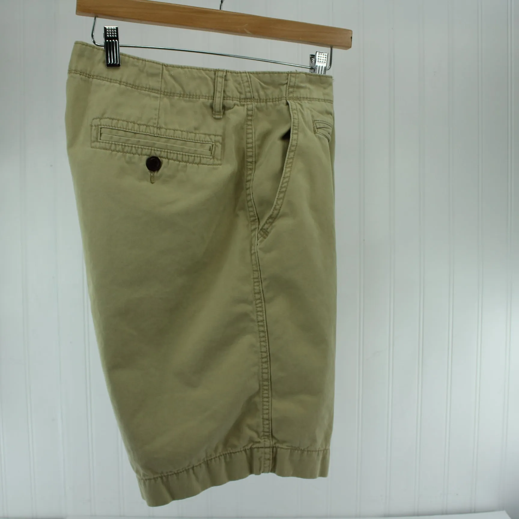 Arizona 100% Cotton Khaki Short Pants Watch Pocket Design Size 32 Inseam 9"