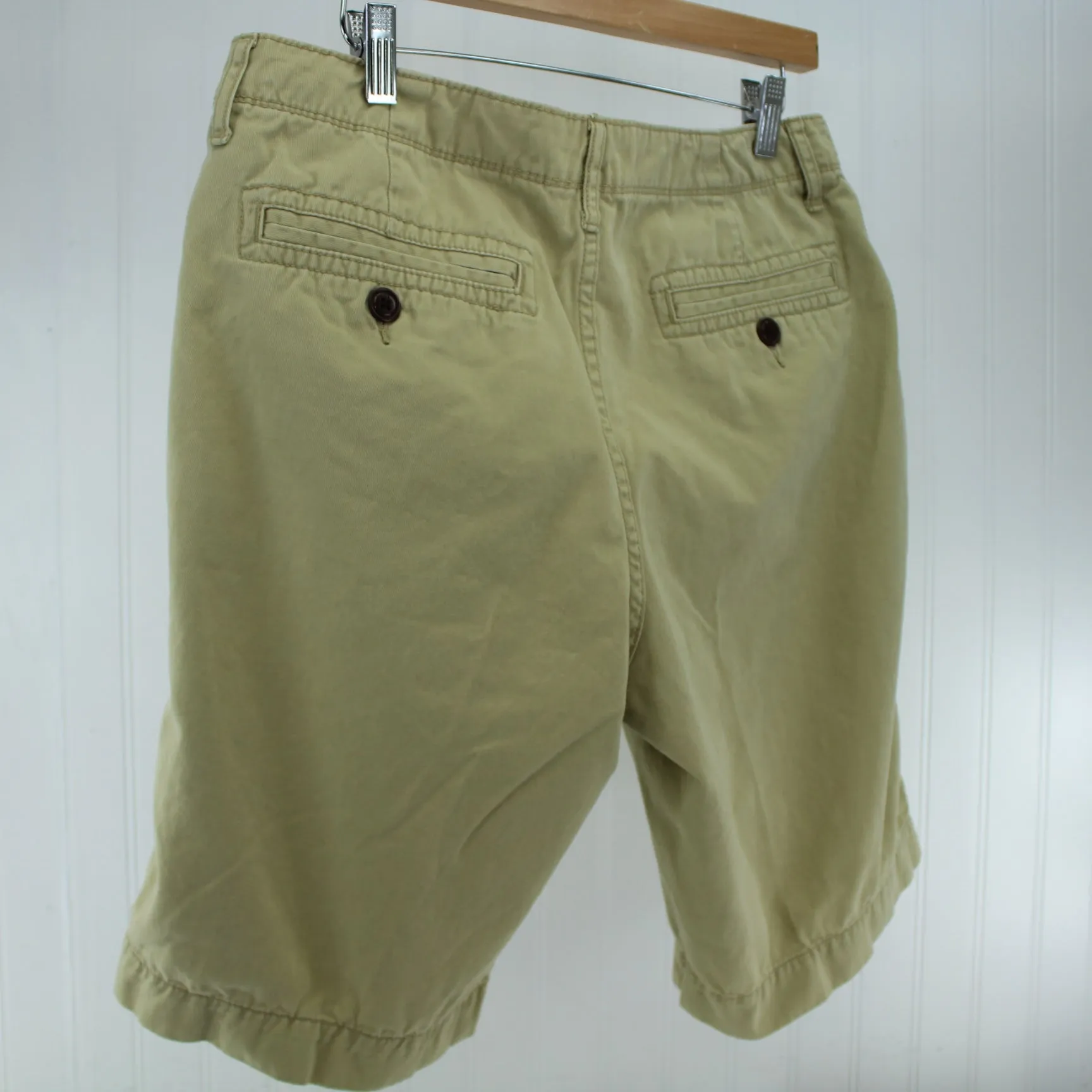 Arizona 100% Cotton Khaki Short Pants Watch Pocket Design Size 32 Inseam 9"