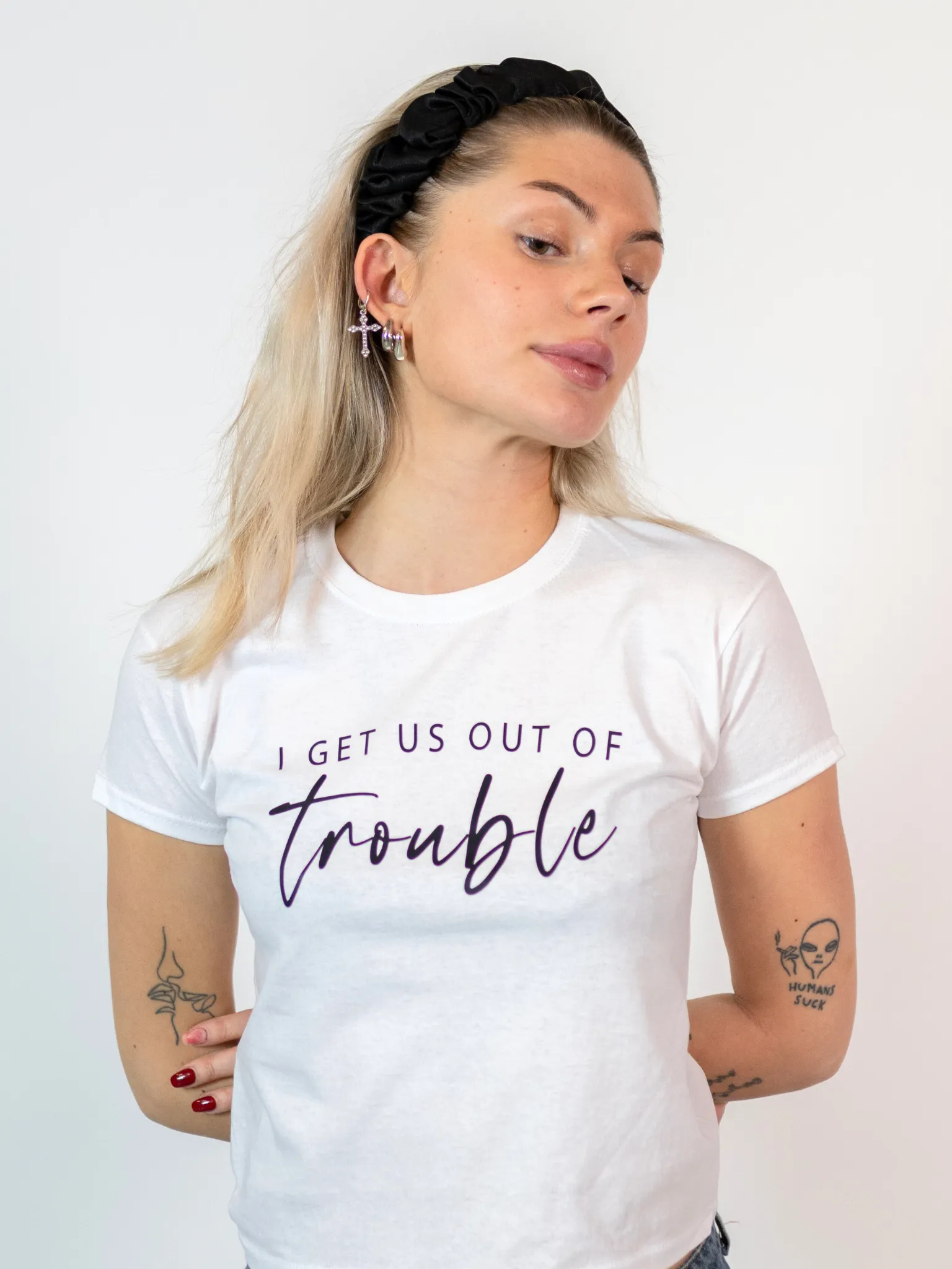 OUT OF TROUBLE - BABYTEE, HVID